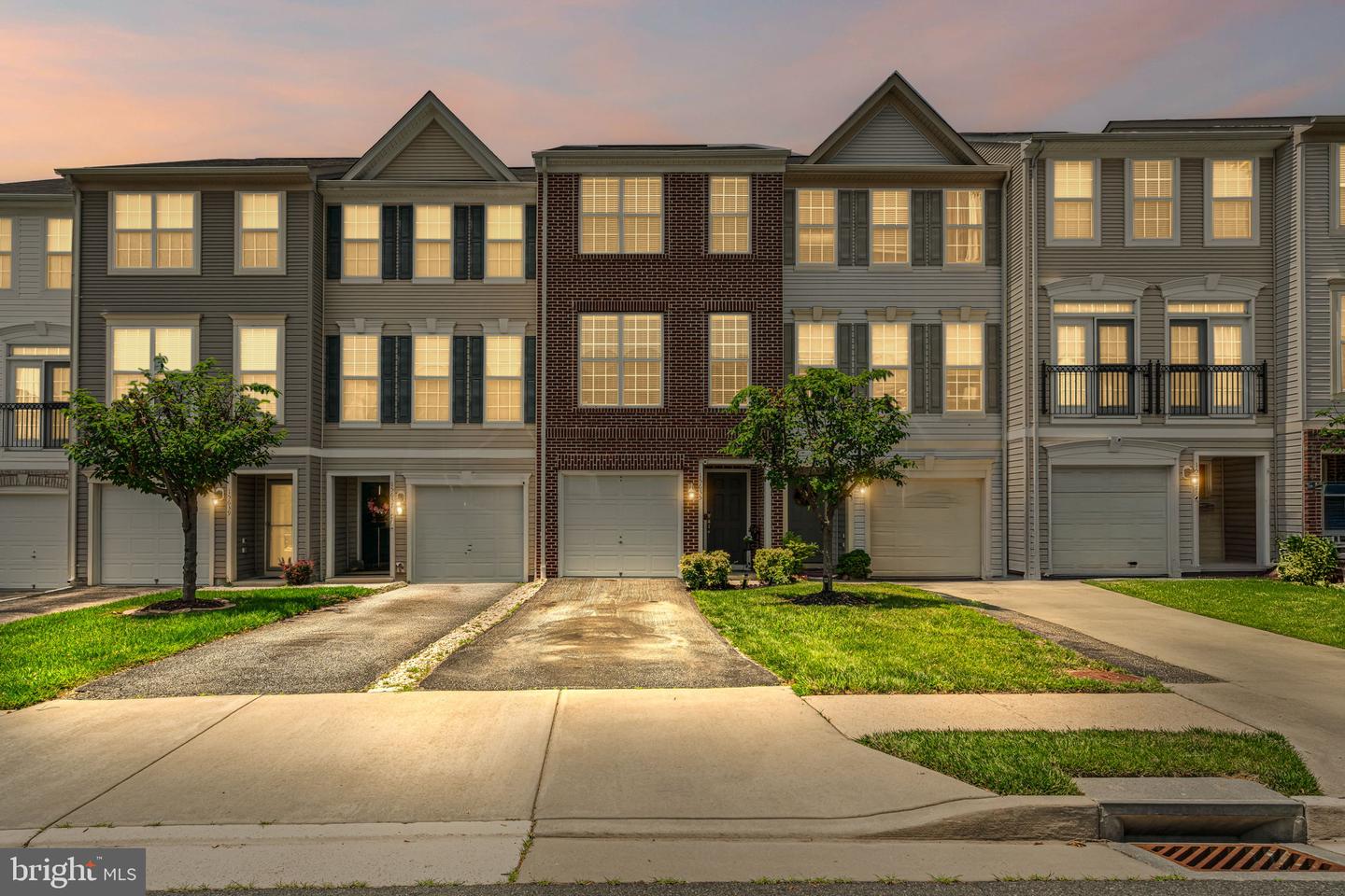 15635 JOHN DISKIN CIR, WOODBRIDGE, Virginia 22191, 3 Bedrooms Bedrooms, ,3 BathroomsBathrooms,Residential,For sale,15635 JOHN DISKIN CIR,VAPW2094746 MLS # VAPW2094746