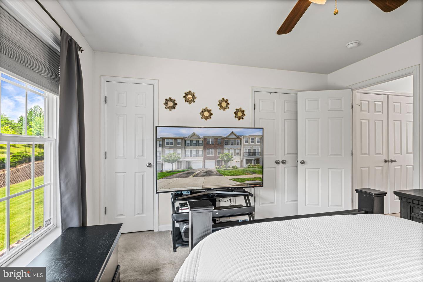 15635 JOHN DISKIN CIR, WOODBRIDGE, Virginia 22191, 3 Bedrooms Bedrooms, ,3 BathroomsBathrooms,Residential,For sale,15635 JOHN DISKIN CIR,VAPW2094746 MLS # VAPW2094746