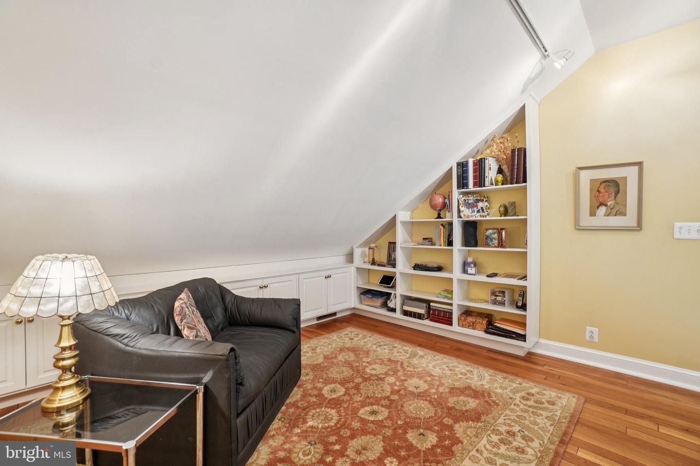 2862 S BUCHANAN ST S #B2, ARLINGTON, Virginia 22206, 3 Bedrooms Bedrooms, ,2 BathroomsBathrooms,Residential,For sale,2862 S BUCHANAN ST S #B2,VAAR2057540 MLS # VAAR2057540