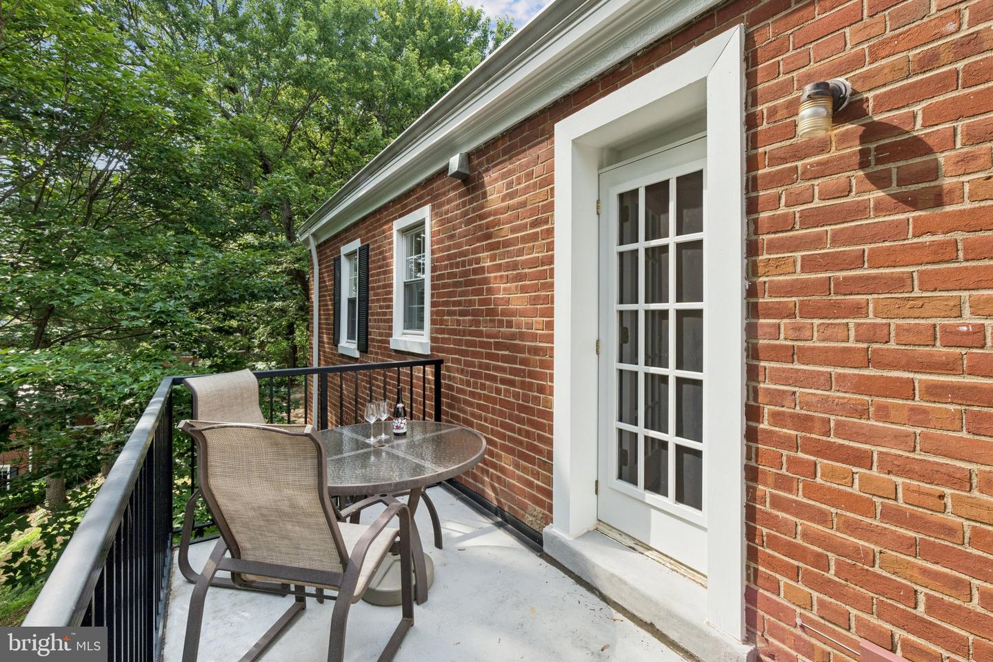 2862 S BUCHANAN ST S #B2, ARLINGTON, Virginia 22206, 3 Bedrooms Bedrooms, ,2 BathroomsBathrooms,Residential,For sale,2862 S BUCHANAN ST S #B2,VAAR2057540 MLS # VAAR2057540