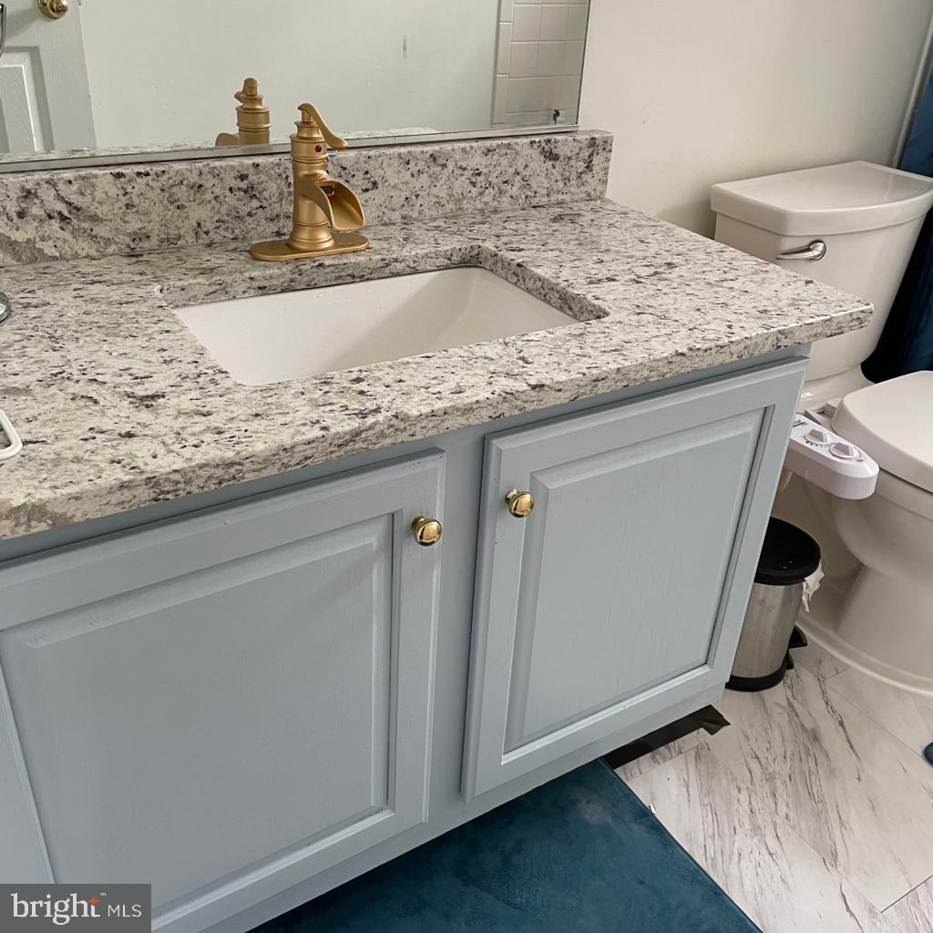 25872 FLINTONBRIDGE DR, CHANTILLY, Virginia 20152, 4 Bedrooms Bedrooms, ,3 BathroomsBathrooms,Residential,For sale,25872 FLINTONBRIDGE DR,VALO2097222 MLS # VALO2097222
