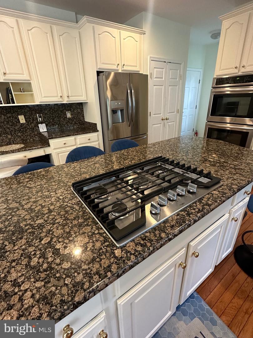 25872 FLINTONBRIDGE DR, CHANTILLY, Virginia 20152, 4 Bedrooms Bedrooms, ,3 BathroomsBathrooms,Residential,For sale,25872 FLINTONBRIDGE DR,VALO2097222 MLS # VALO2097222