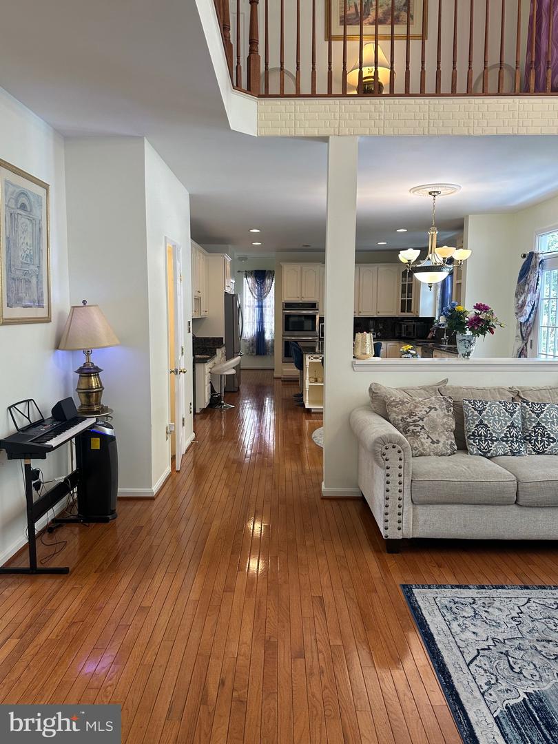 25872 FLINTONBRIDGE DR, CHANTILLY, Virginia 20152, 4 Bedrooms Bedrooms, ,3 BathroomsBathrooms,Residential,For sale,25872 FLINTONBRIDGE DR,VALO2097222 MLS # VALO2097222