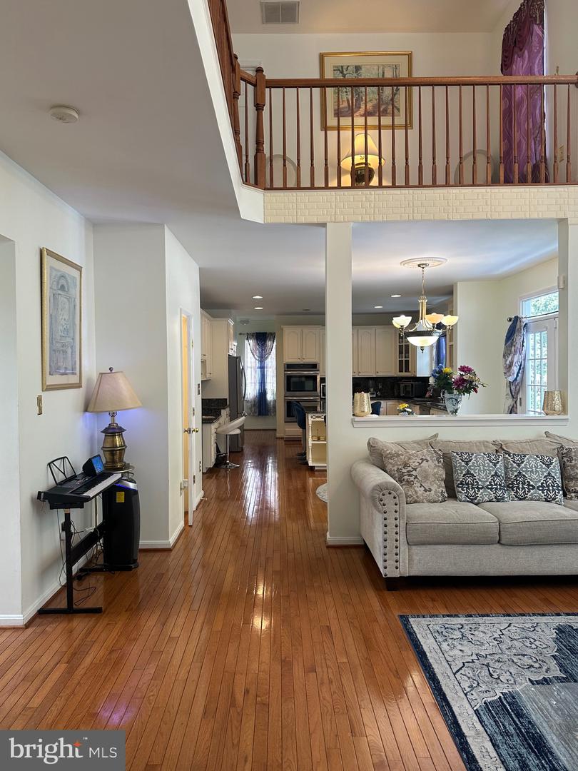 25872 FLINTONBRIDGE DR, CHANTILLY, Virginia 20152, 4 Bedrooms Bedrooms, ,3 BathroomsBathrooms,Residential,For sale,25872 FLINTONBRIDGE DR,VALO2097222 MLS # VALO2097222