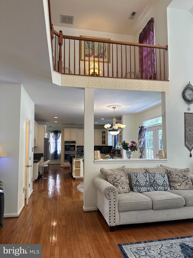 25872 FLINTONBRIDGE DR, CHANTILLY, Virginia 20152, 4 Bedrooms Bedrooms, ,3 BathroomsBathrooms,Residential,For sale,25872 FLINTONBRIDGE DR,VALO2097222 MLS # VALO2097222
