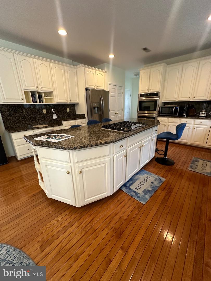 25872 FLINTONBRIDGE DR, CHANTILLY, Virginia 20152, 4 Bedrooms Bedrooms, ,3 BathroomsBathrooms,Residential,For sale,25872 FLINTONBRIDGE DR,VALO2097222 MLS # VALO2097222