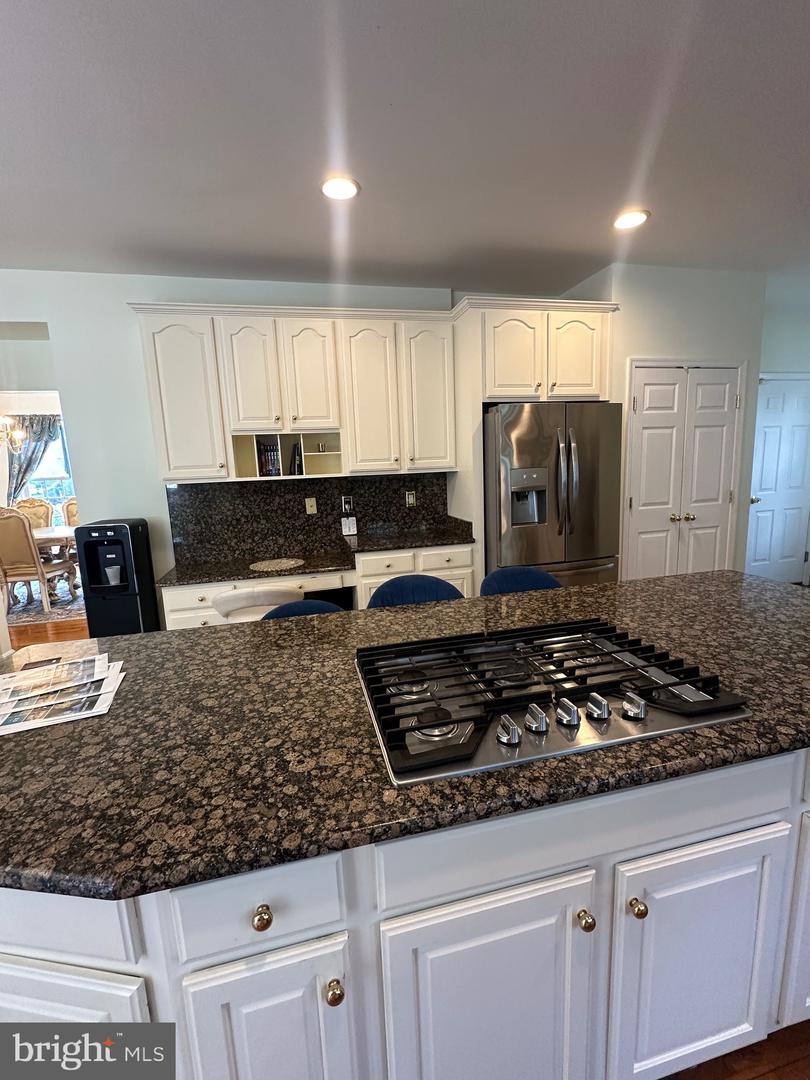 25872 FLINTONBRIDGE DR, CHANTILLY, Virginia 20152, 4 Bedrooms Bedrooms, ,3 BathroomsBathrooms,Residential,For sale,25872 FLINTONBRIDGE DR,VALO2097222 MLS # VALO2097222
