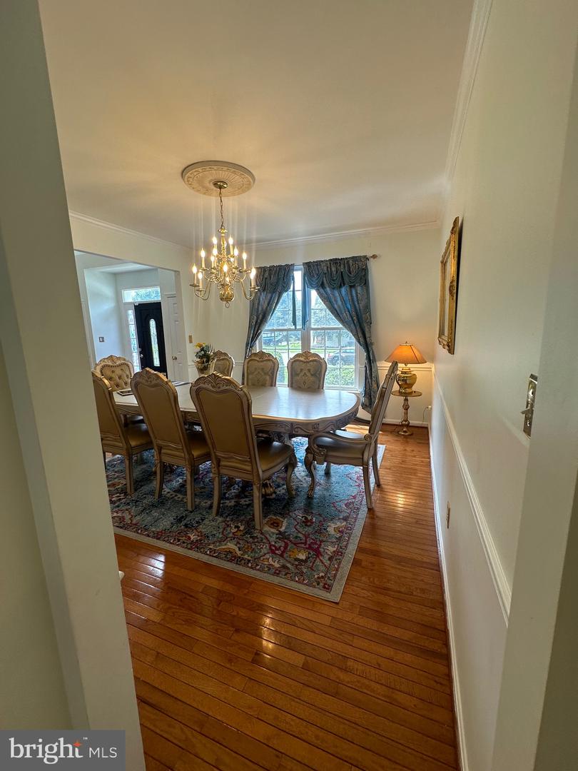 25872 FLINTONBRIDGE DR, CHANTILLY, Virginia 20152, 4 Bedrooms Bedrooms, ,3 BathroomsBathrooms,Residential,For sale,25872 FLINTONBRIDGE DR,VALO2097222 MLS # VALO2097222