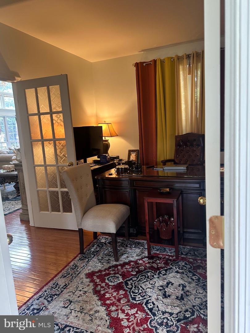 25872 FLINTONBRIDGE DR, CHANTILLY, Virginia 20152, 4 Bedrooms Bedrooms, ,3 BathroomsBathrooms,Residential,For sale,25872 FLINTONBRIDGE DR,VALO2097222 MLS # VALO2097222