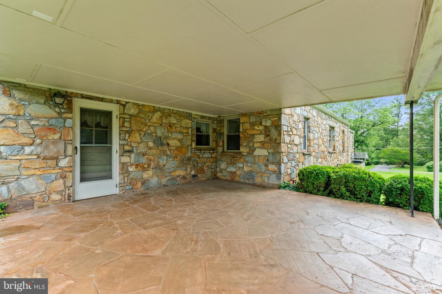 7219 HUNTING LN, WARRENTON, Virginia 20186, 4 Bedrooms Bedrooms, ,2 BathroomsBathrooms,Residential,For sale,7219 HUNTING LN,VAFQ2016704 MLS # VAFQ2016704