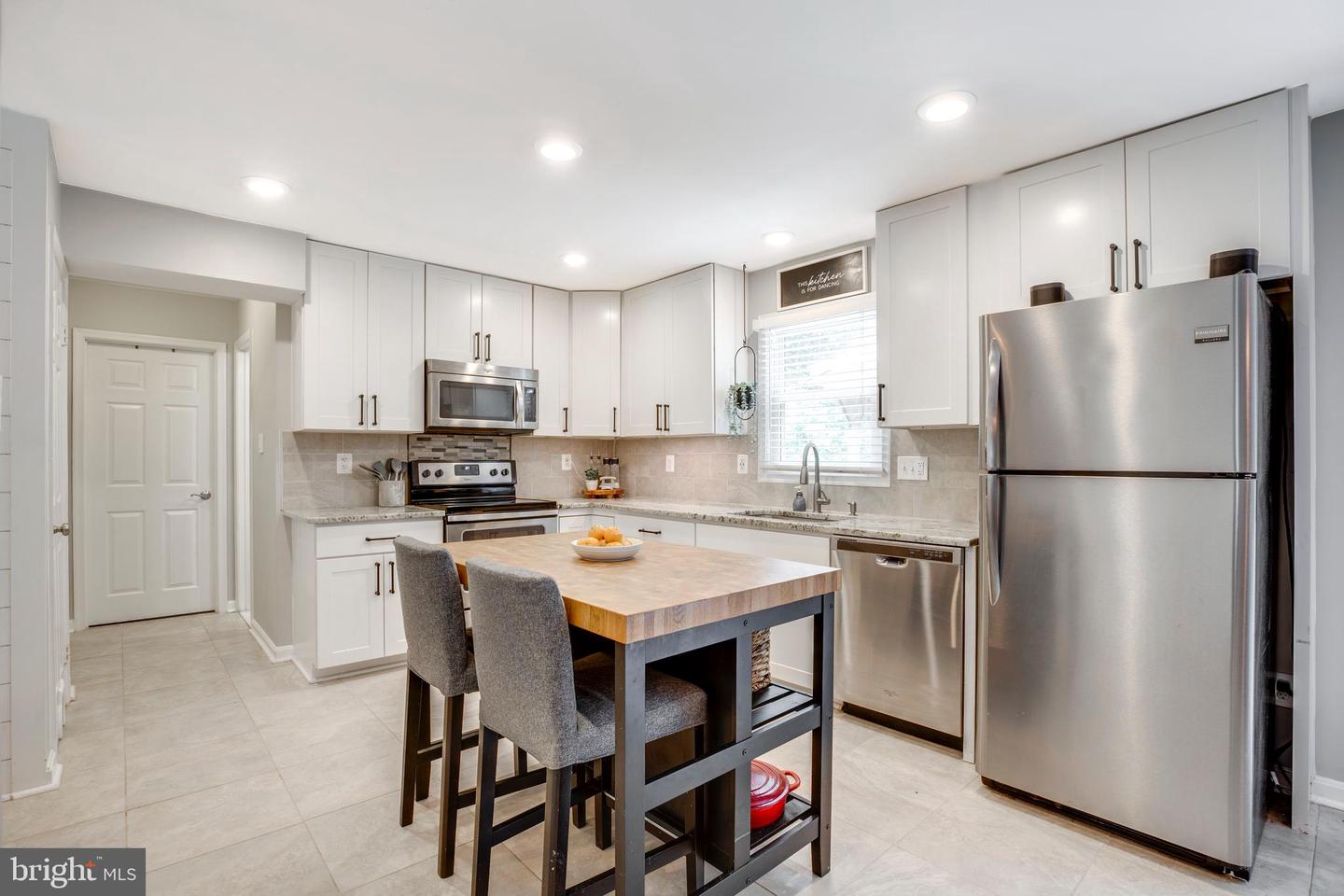 15691 PIKE TRL, DUMFRIES, Virginia 22025, 4 Bedrooms Bedrooms, ,2 BathroomsBathrooms,Residential,For sale,15691 PIKE TRL,VAPW2095146 MLS # VAPW2095146