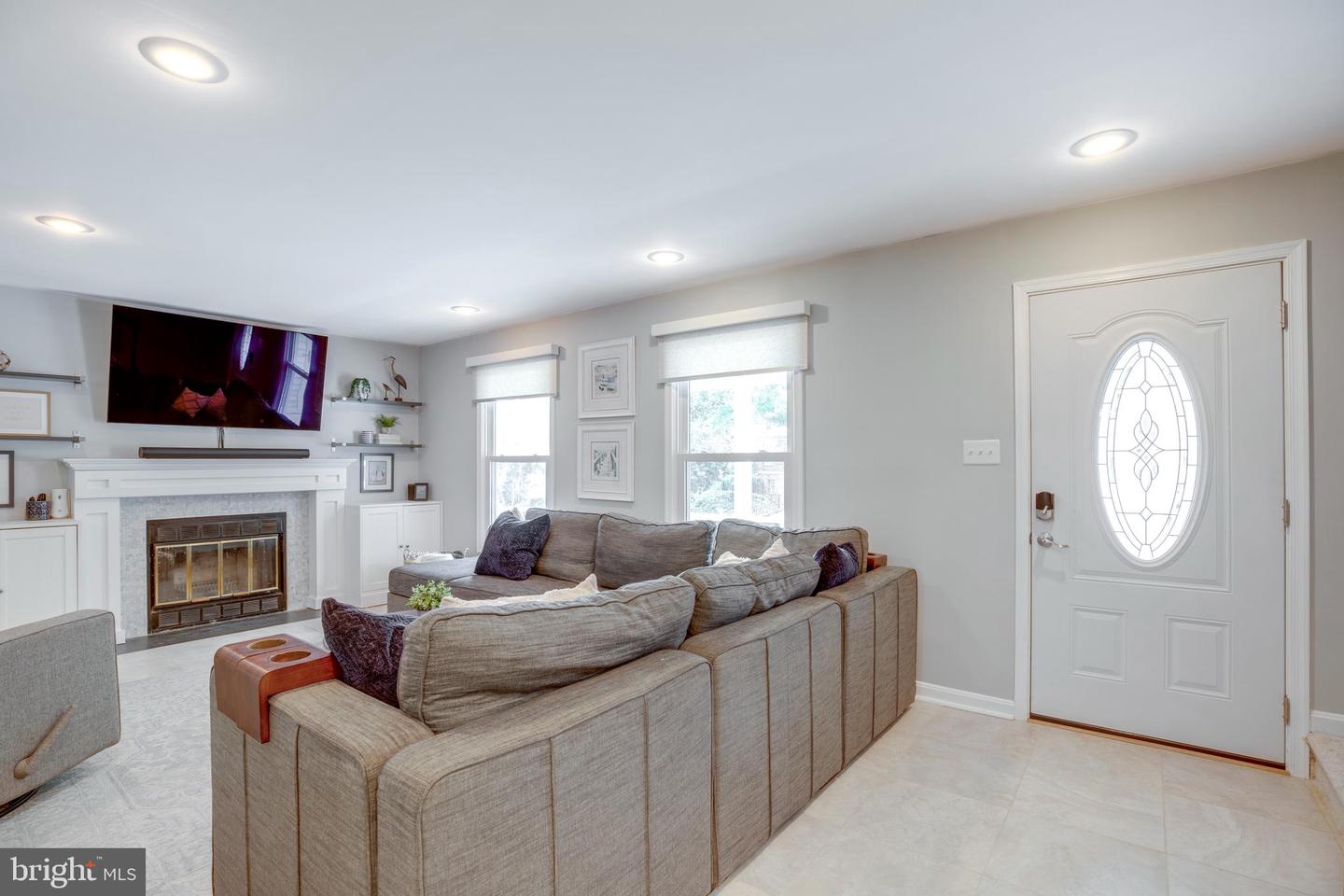 15691 PIKE TRL, DUMFRIES, Virginia 22025, 4 Bedrooms Bedrooms, ,2 BathroomsBathrooms,Residential,For sale,15691 PIKE TRL,VAPW2095146 MLS # VAPW2095146
