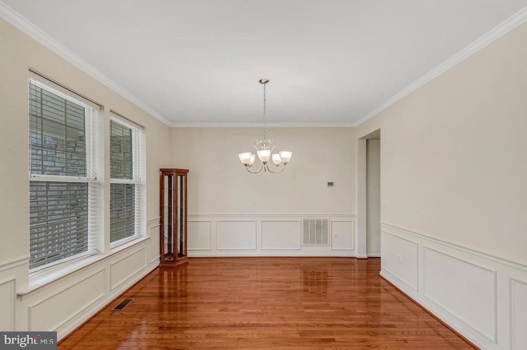 18776 PIER TRAIL DR, TRIANGLE, Virginia 22172, 6 Bedrooms Bedrooms, ,3 BathroomsBathrooms,Residential,For sale,18776 PIER TRAIL DR,VAPW2095184 MLS # VAPW2095184