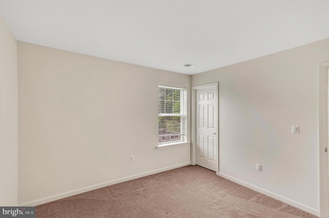 18776 PIER TRAIL DR, TRIANGLE, Virginia 22172, 6 Bedrooms Bedrooms, ,3 BathroomsBathrooms,Residential,For sale,18776 PIER TRAIL DR,VAPW2095184 MLS # VAPW2095184