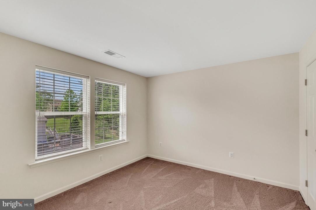 18776 PIER TRAIL DR, TRIANGLE, Virginia 22172, 6 Bedrooms Bedrooms, ,3 BathroomsBathrooms,Residential,For sale,18776 PIER TRAIL DR,VAPW2095184 MLS # VAPW2095184