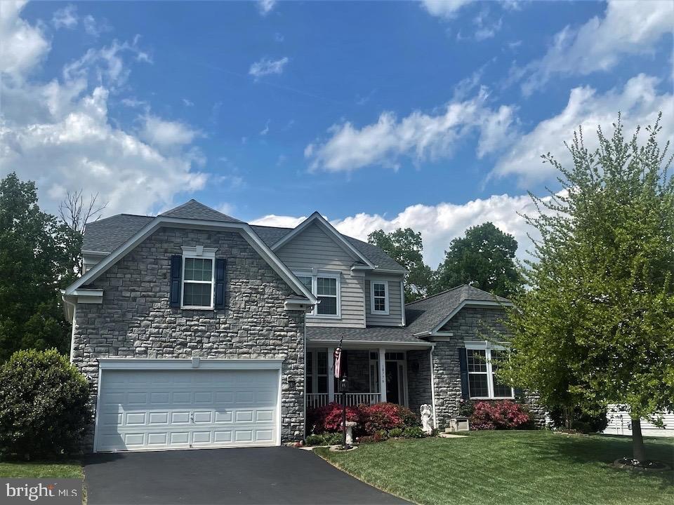 18776 PIER TRAIL DR, TRIANGLE, Virginia 22172, 6 Bedrooms Bedrooms, ,3 BathroomsBathrooms,Residential,For sale,18776 PIER TRAIL DR,VAPW2095184 MLS # VAPW2095184