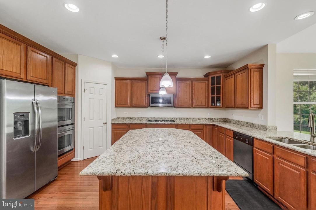 18776 PIER TRAIL DR, TRIANGLE, Virginia 22172, 6 Bedrooms Bedrooms, ,3 BathroomsBathrooms,Residential,For sale,18776 PIER TRAIL DR,VAPW2095184 MLS # VAPW2095184