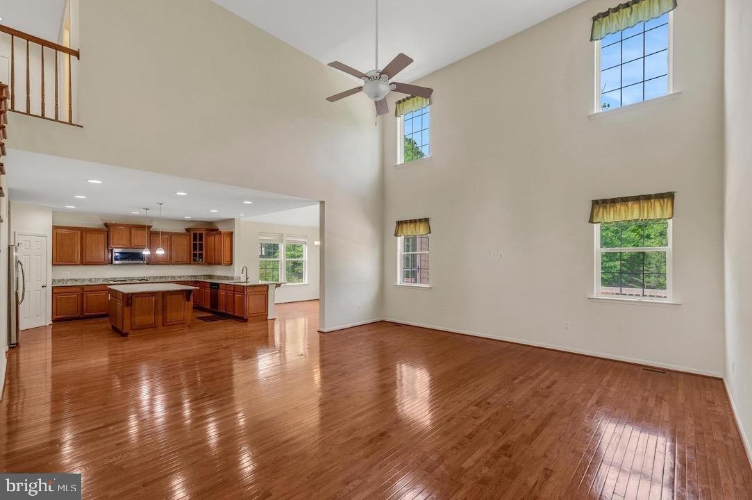 18776 PIER TRAIL DR, TRIANGLE, Virginia 22172, 6 Bedrooms Bedrooms, ,3 BathroomsBathrooms,Residential,For sale,18776 PIER TRAIL DR,VAPW2095184 MLS # VAPW2095184