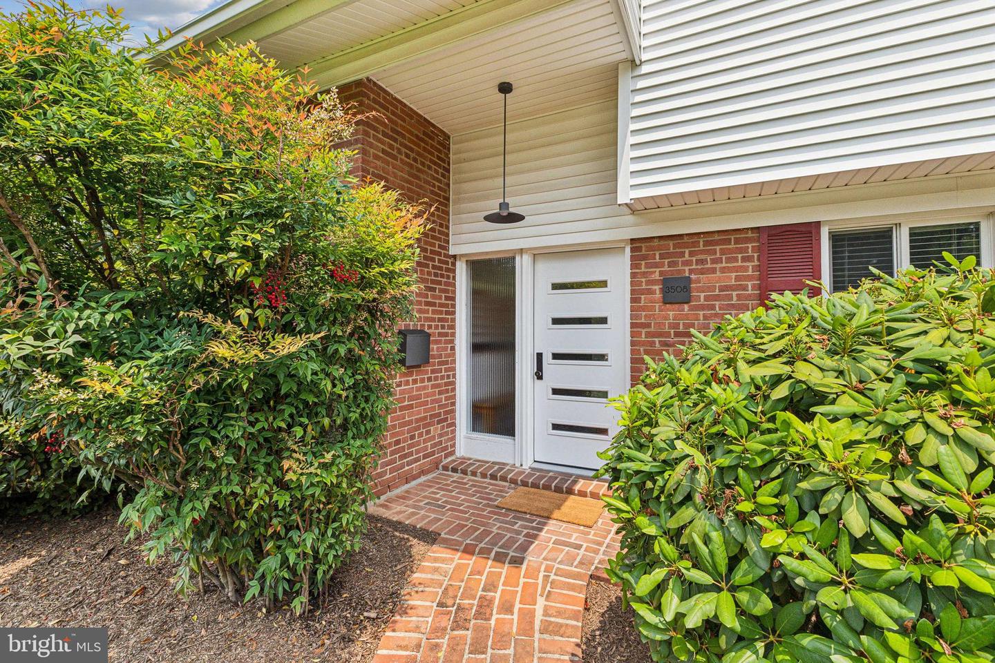 3508 BROOKWOOD DR, FAIRFAX, Virginia 22030, 3 Bedrooms Bedrooms, ,2 BathroomsBathrooms,Residential,For sale,3508 BROOKWOOD DR,VAFC2006348 MLS # VAFC2006348