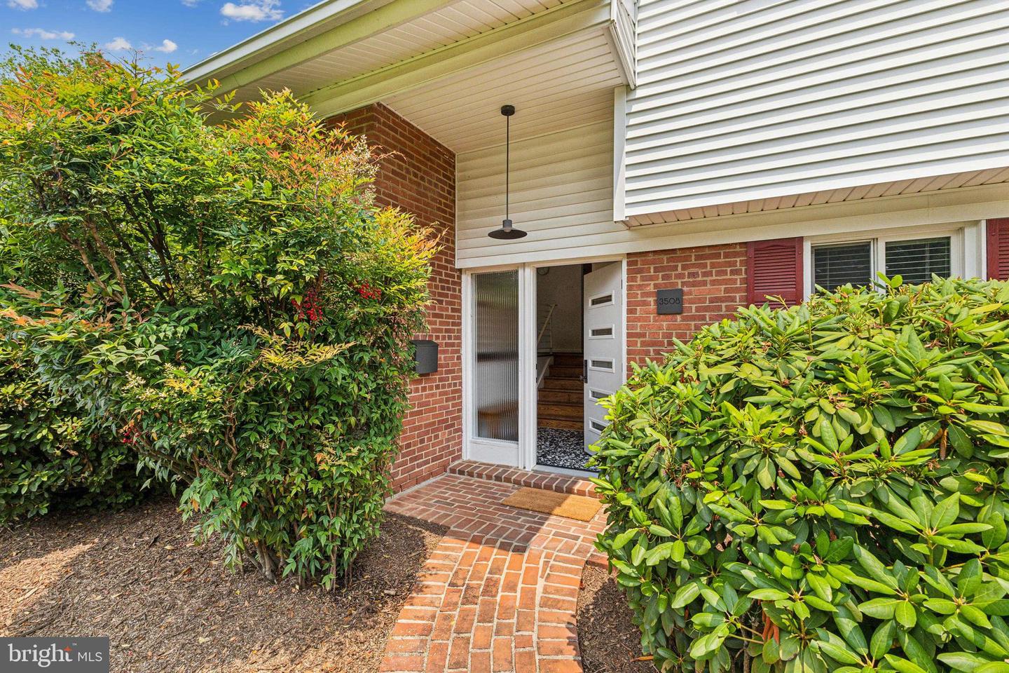 3508 BROOKWOOD DR, FAIRFAX, Virginia 22030, 3 Bedrooms Bedrooms, ,2 BathroomsBathrooms,Residential,For sale,3508 BROOKWOOD DR,VAFC2006348 MLS # VAFC2006348