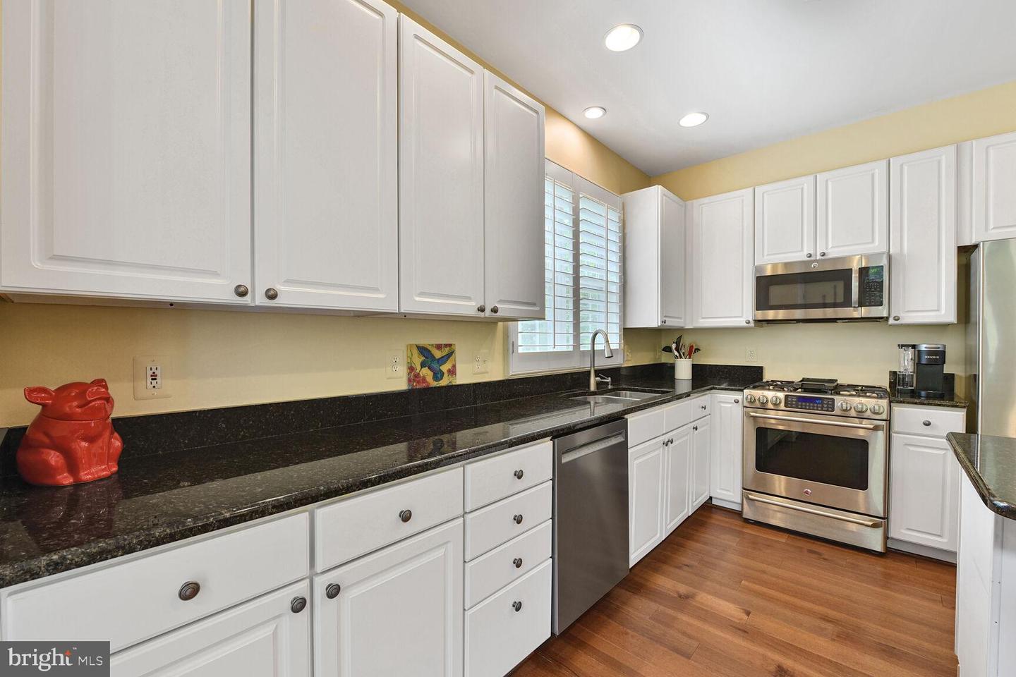1249 WILD HAWTHORN WAY, RESTON, Virginia 20194, 3 Bedrooms Bedrooms, ,2 BathroomsBathrooms,Residential,For sale,1249 WILD HAWTHORN WAY,VAFX2242334 MLS # VAFX2242334