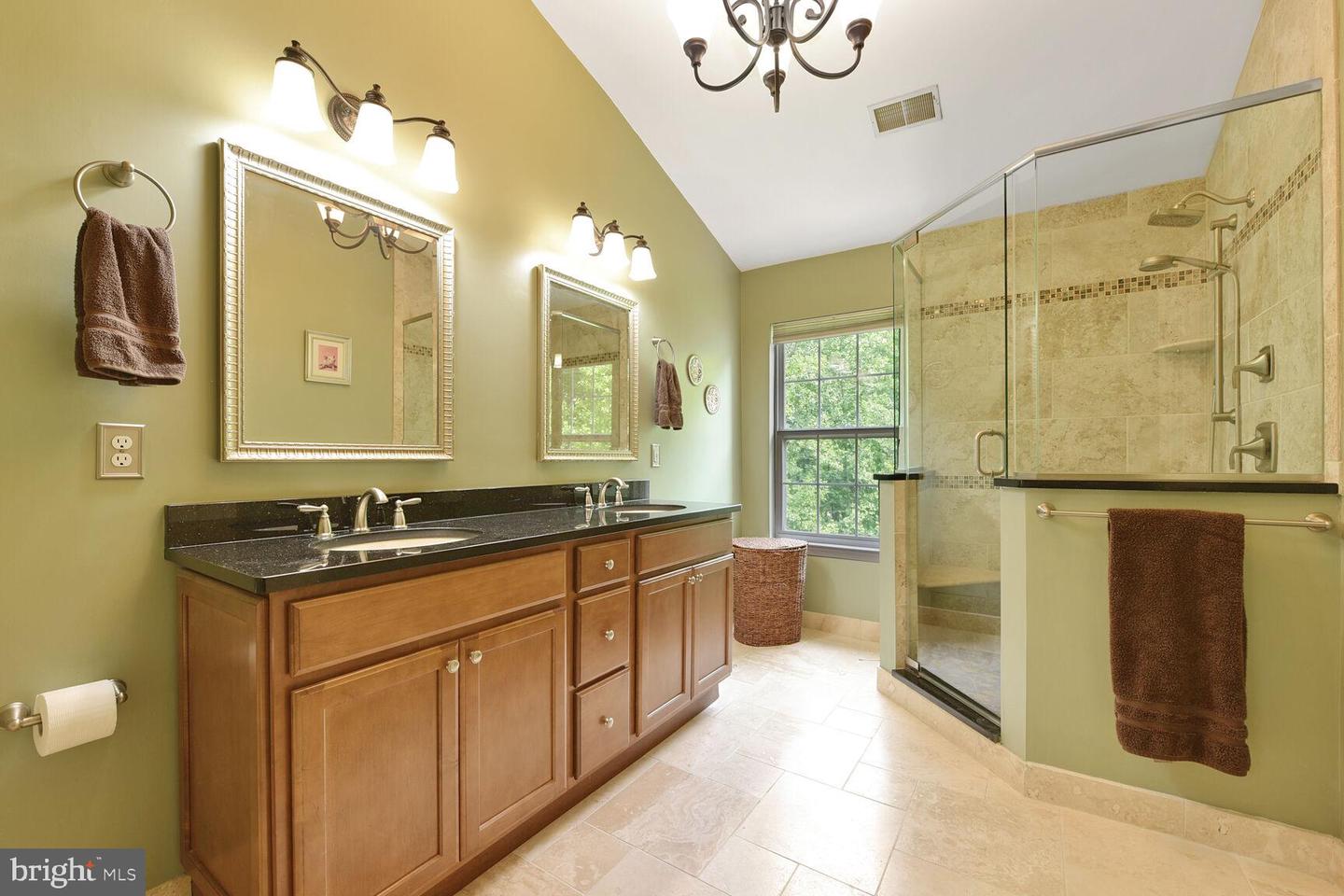 1249 WILD HAWTHORN WAY, RESTON, Virginia 20194, 3 Bedrooms Bedrooms, ,2 BathroomsBathrooms,Residential,For sale,1249 WILD HAWTHORN WAY,VAFX2242334 MLS # VAFX2242334