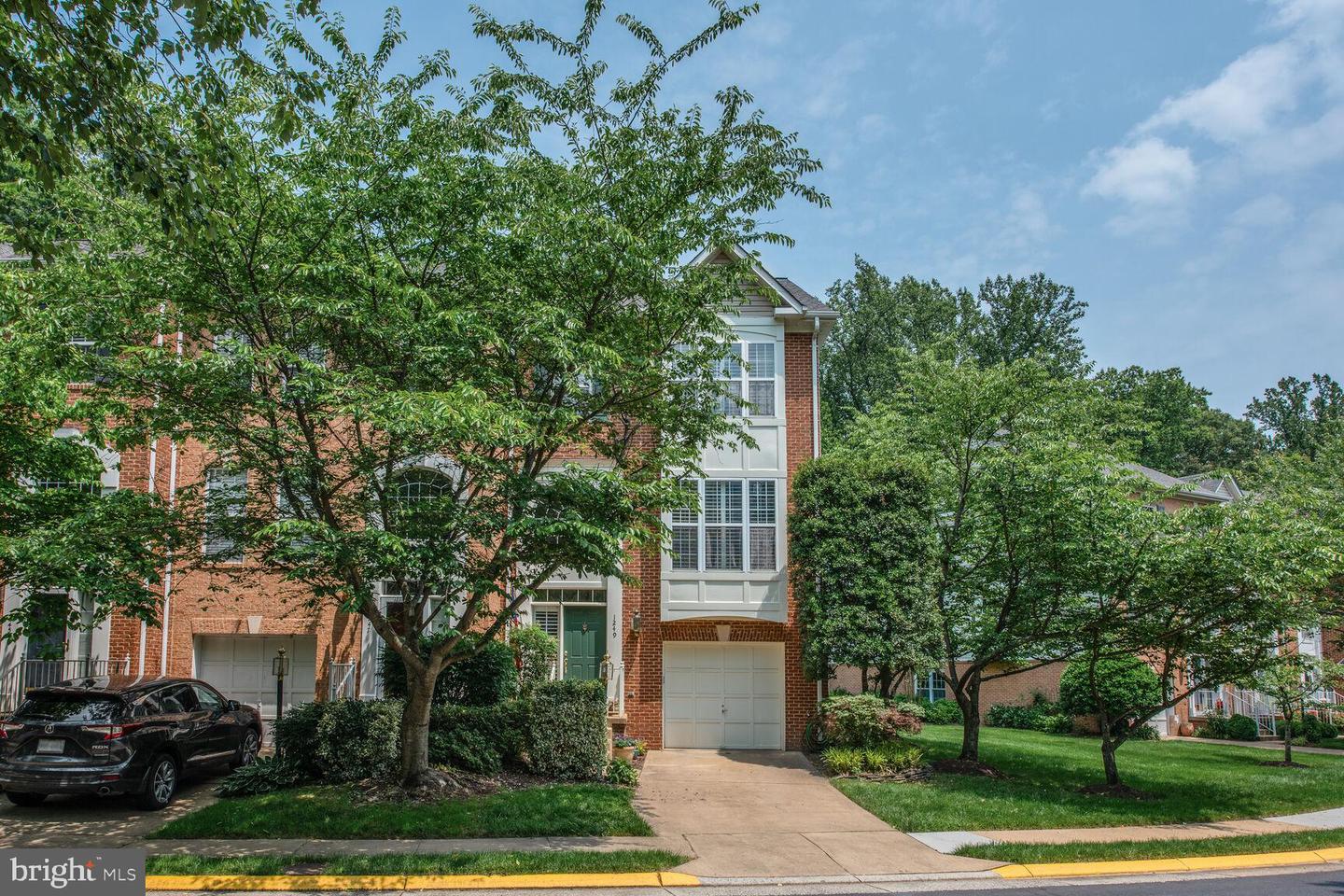 1249 WILD HAWTHORN WAY, RESTON, Virginia 20194, 3 Bedrooms Bedrooms, ,2 BathroomsBathrooms,Residential,For sale,1249 WILD HAWTHORN WAY,VAFX2242334 MLS # VAFX2242334