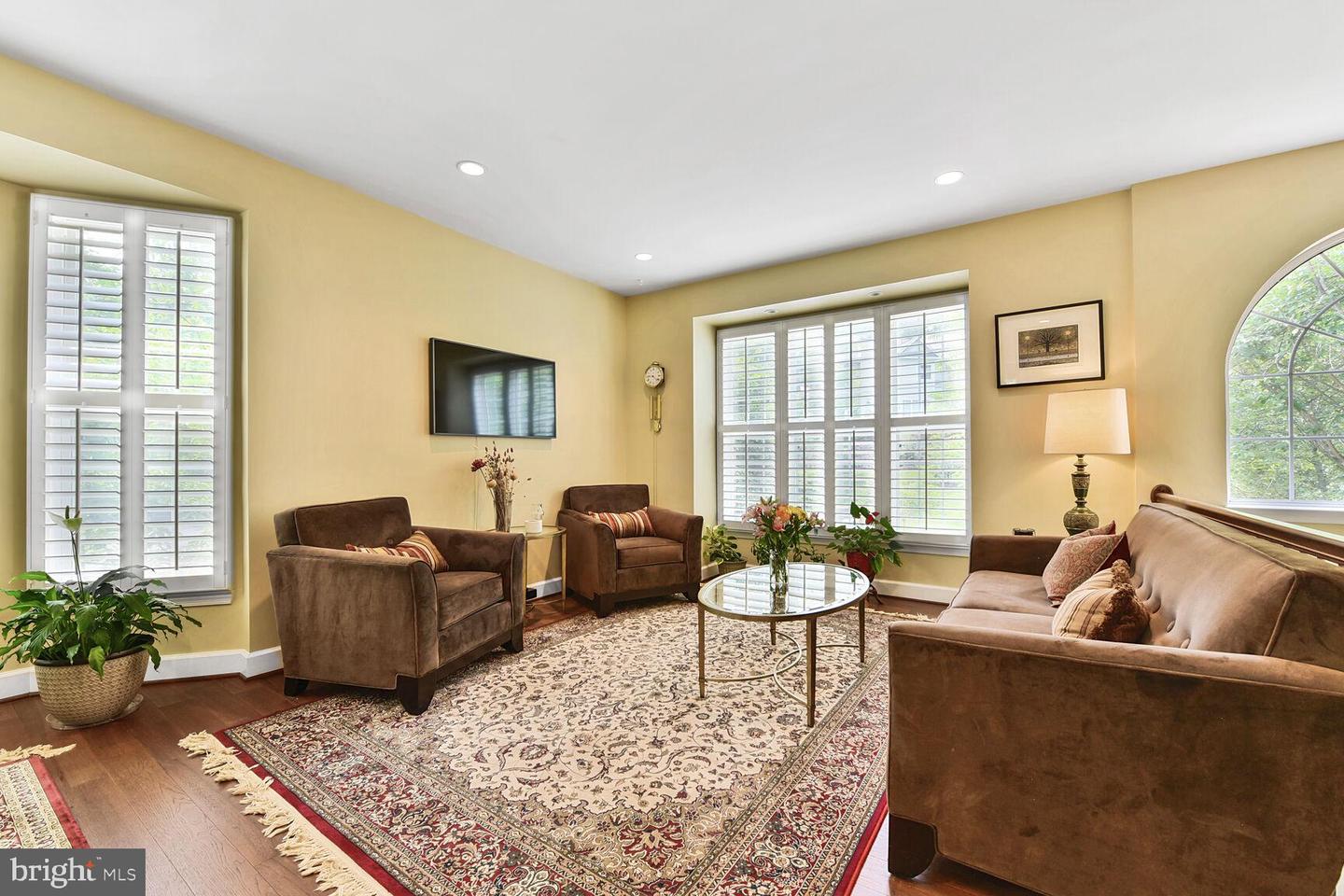 1249 WILD HAWTHORN WAY, RESTON, Virginia 20194, 3 Bedrooms Bedrooms, ,2 BathroomsBathrooms,Residential,For sale,1249 WILD HAWTHORN WAY,VAFX2242334 MLS # VAFX2242334
