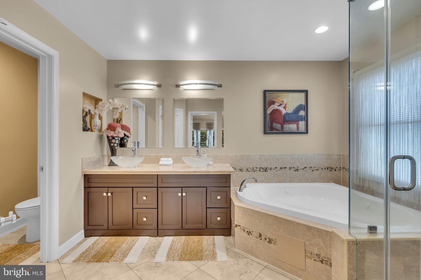 7504 WALNUT HILL LN, FALLS CHURCH, Virginia 22042, 4 Bedrooms Bedrooms, ,4 BathroomsBathrooms,Residential,For sale,7504 WALNUT HILL LN,VAFX2242338 MLS # VAFX2242338
