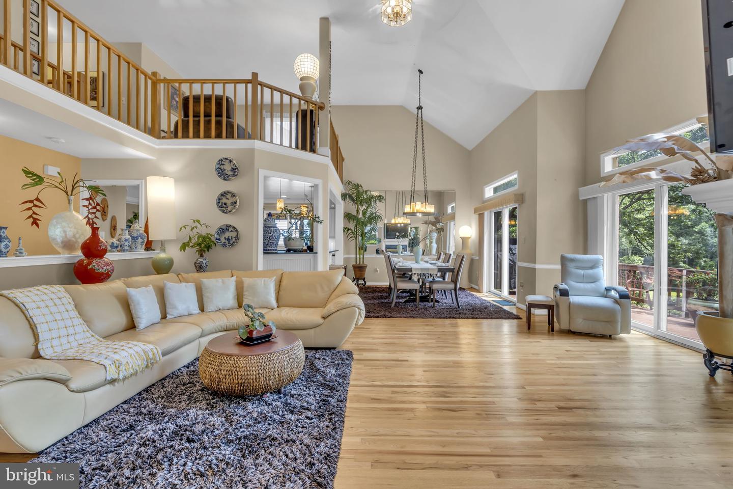7504 WALNUT HILL LN, FALLS CHURCH, Virginia 22042, 4 Bedrooms Bedrooms, ,4 BathroomsBathrooms,Residential,For sale,7504 WALNUT HILL LN,VAFX2242338 MLS # VAFX2242338