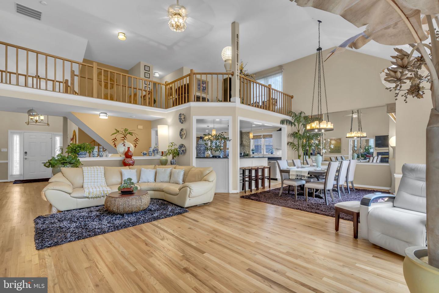 7504 WALNUT HILL LN, FALLS CHURCH, Virginia 22042, 4 Bedrooms Bedrooms, ,4 BathroomsBathrooms,Residential,For sale,7504 WALNUT HILL LN,VAFX2242338 MLS # VAFX2242338