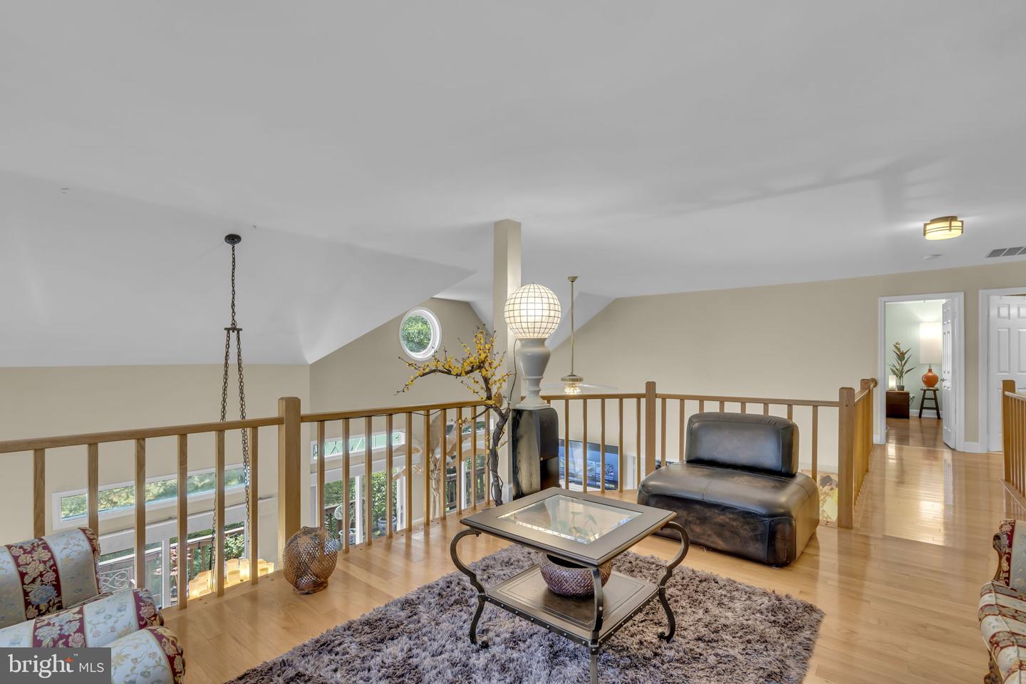 7504 WALNUT HILL LN, FALLS CHURCH, Virginia 22042, 4 Bedrooms Bedrooms, ,4 BathroomsBathrooms,Residential,For sale,7504 WALNUT HILL LN,VAFX2242338 MLS # VAFX2242338