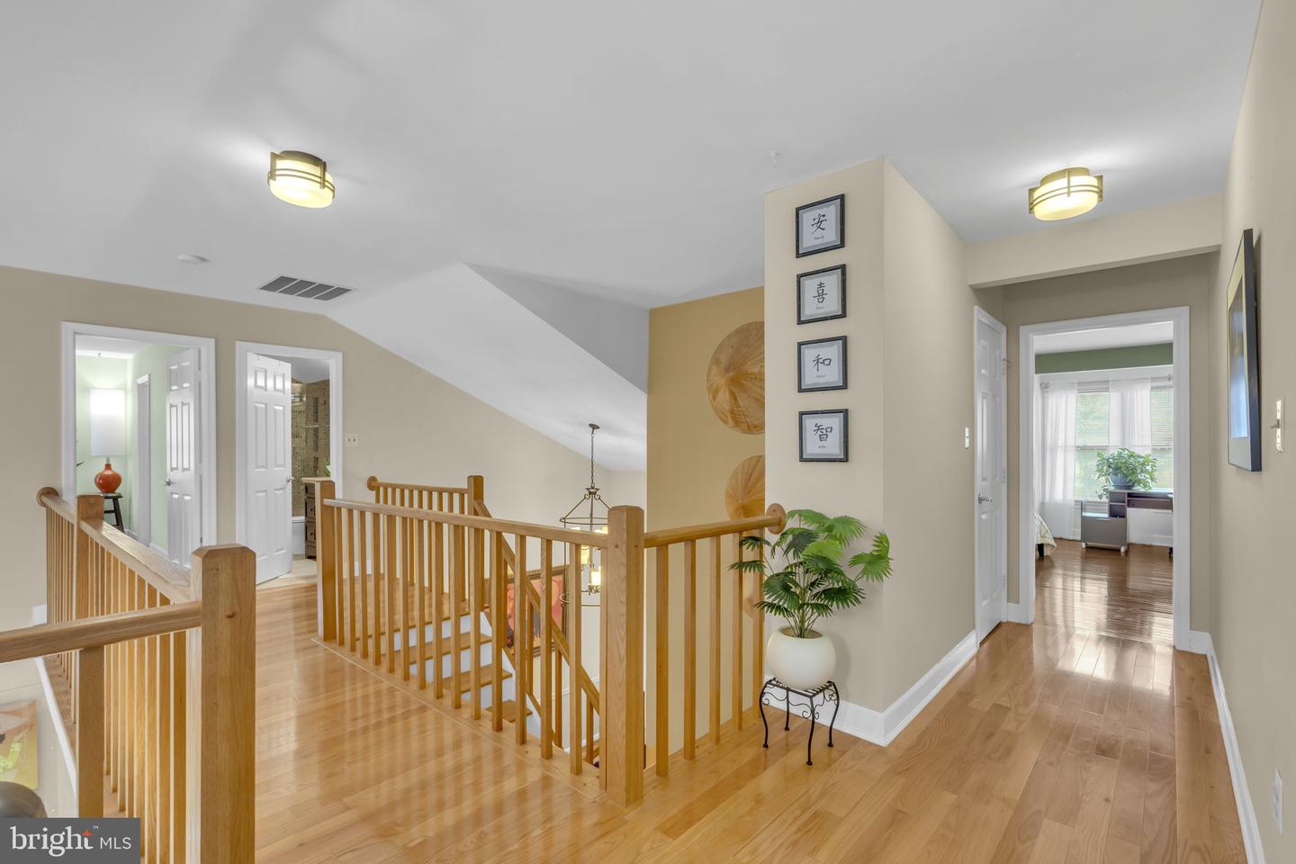 7504 WALNUT HILL LN, FALLS CHURCH, Virginia 22042, 4 Bedrooms Bedrooms, ,4 BathroomsBathrooms,Residential,For sale,7504 WALNUT HILL LN,VAFX2242338 MLS # VAFX2242338