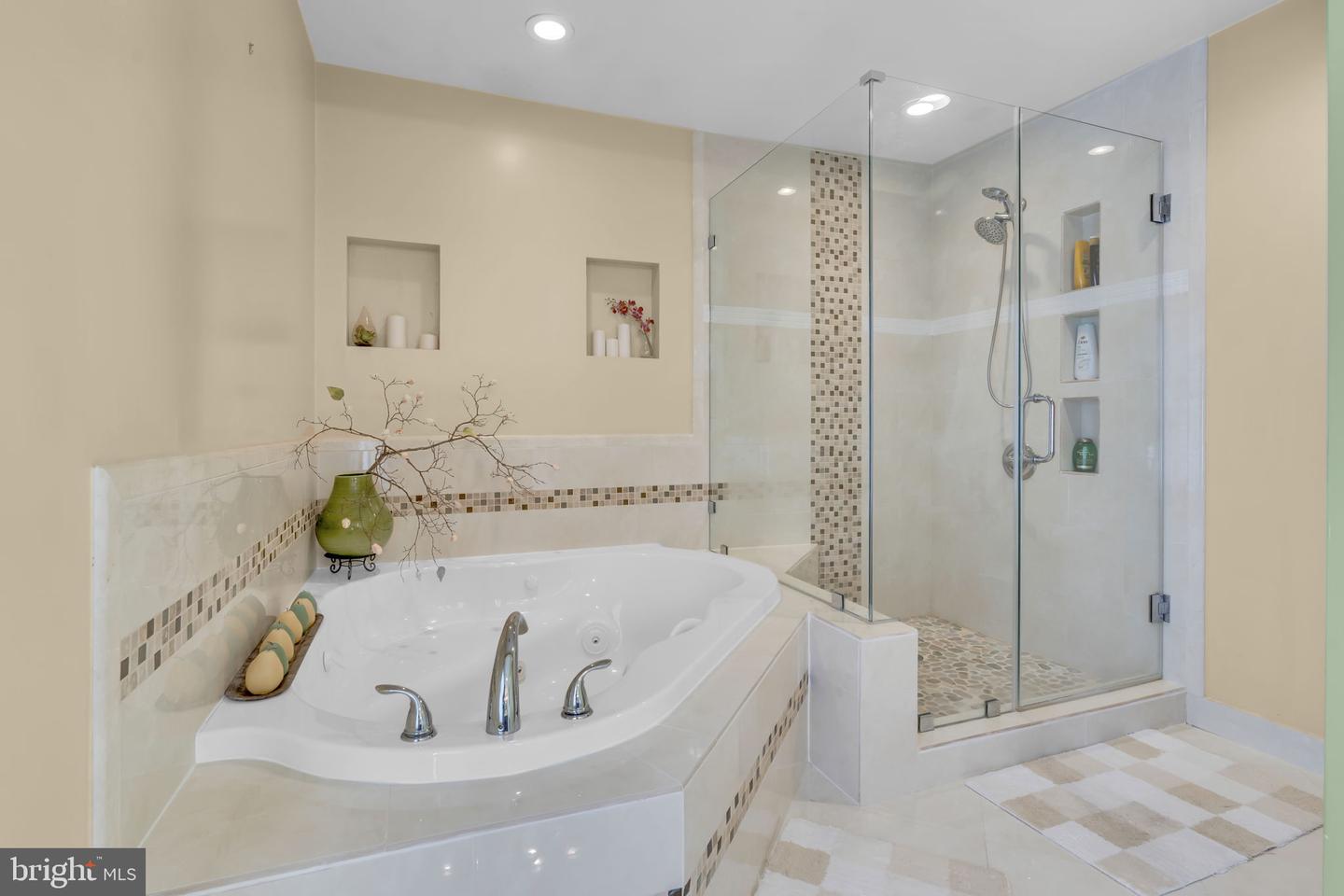 7504 WALNUT HILL LN, FALLS CHURCH, Virginia 22042, 4 Bedrooms Bedrooms, ,4 BathroomsBathrooms,Residential,For sale,7504 WALNUT HILL LN,VAFX2242338 MLS # VAFX2242338