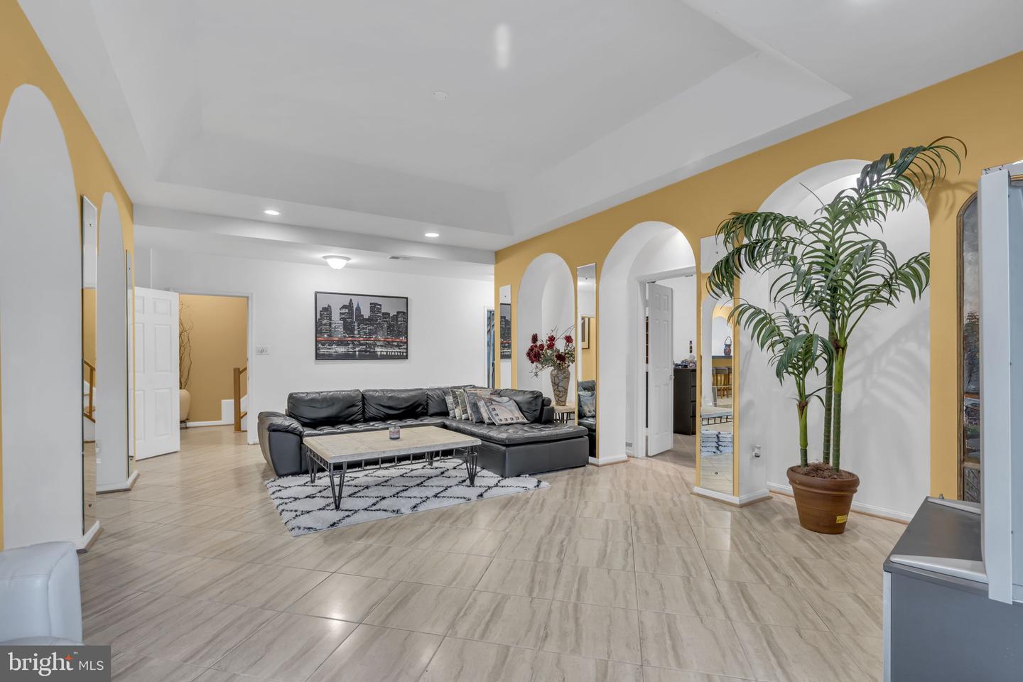 7504 WALNUT HILL LN, FALLS CHURCH, Virginia 22042, 4 Bedrooms Bedrooms, ,4 BathroomsBathrooms,Residential,For sale,7504 WALNUT HILL LN,VAFX2242338 MLS # VAFX2242338