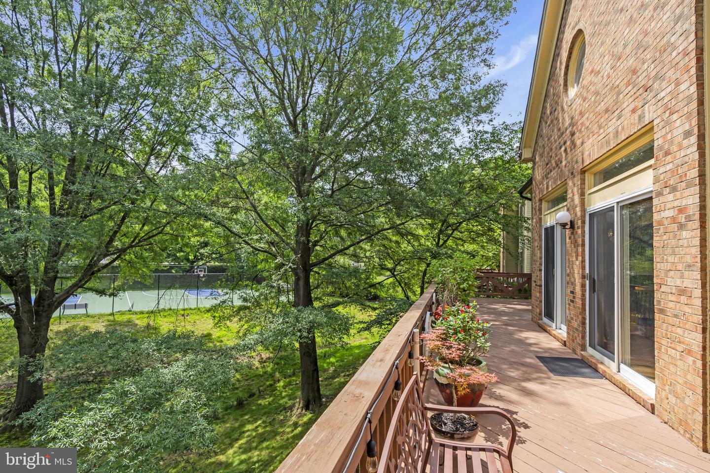 7504 WALNUT HILL LN, FALLS CHURCH, Virginia 22042, 4 Bedrooms Bedrooms, ,4 BathroomsBathrooms,Residential,For sale,7504 WALNUT HILL LN,VAFX2242338 MLS # VAFX2242338