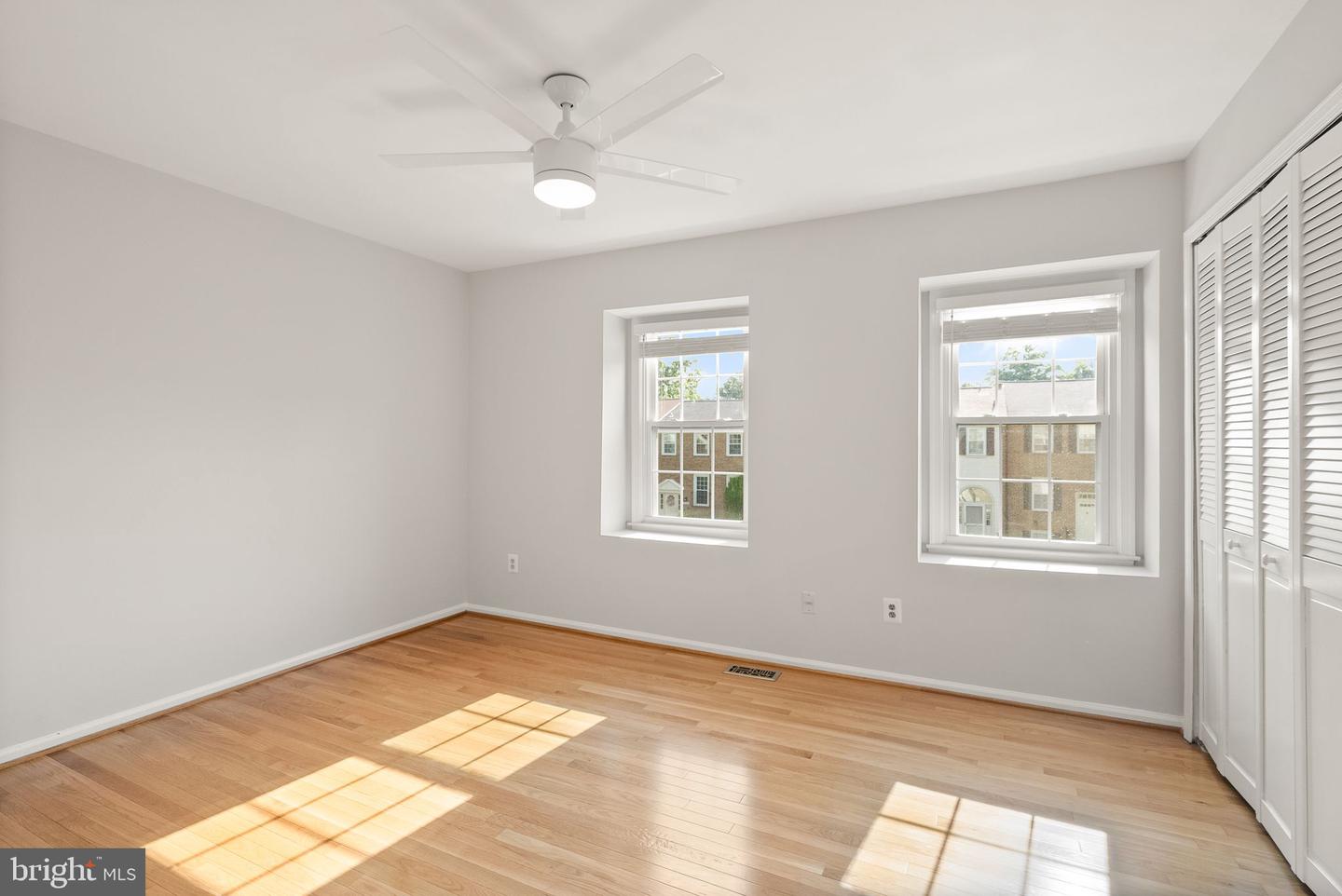 2759 STONE HOLLOW DR, VIENNA, Virginia 22180, 3 Bedrooms Bedrooms, ,2 BathroomsBathrooms,Residential,For sale,2759 STONE HOLLOW DR,VAFX2242600 MLS # VAFX2242600