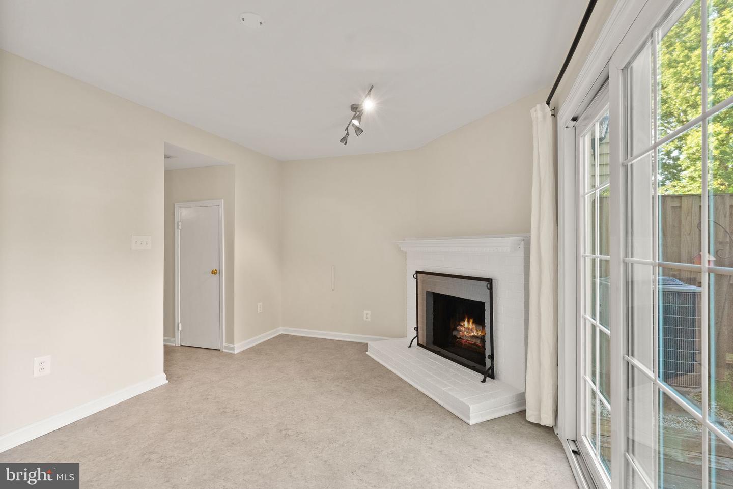 2759 STONE HOLLOW DR, VIENNA, Virginia 22180, 3 Bedrooms Bedrooms, ,2 BathroomsBathrooms,Residential,For sale,2759 STONE HOLLOW DR,VAFX2242600 MLS # VAFX2242600