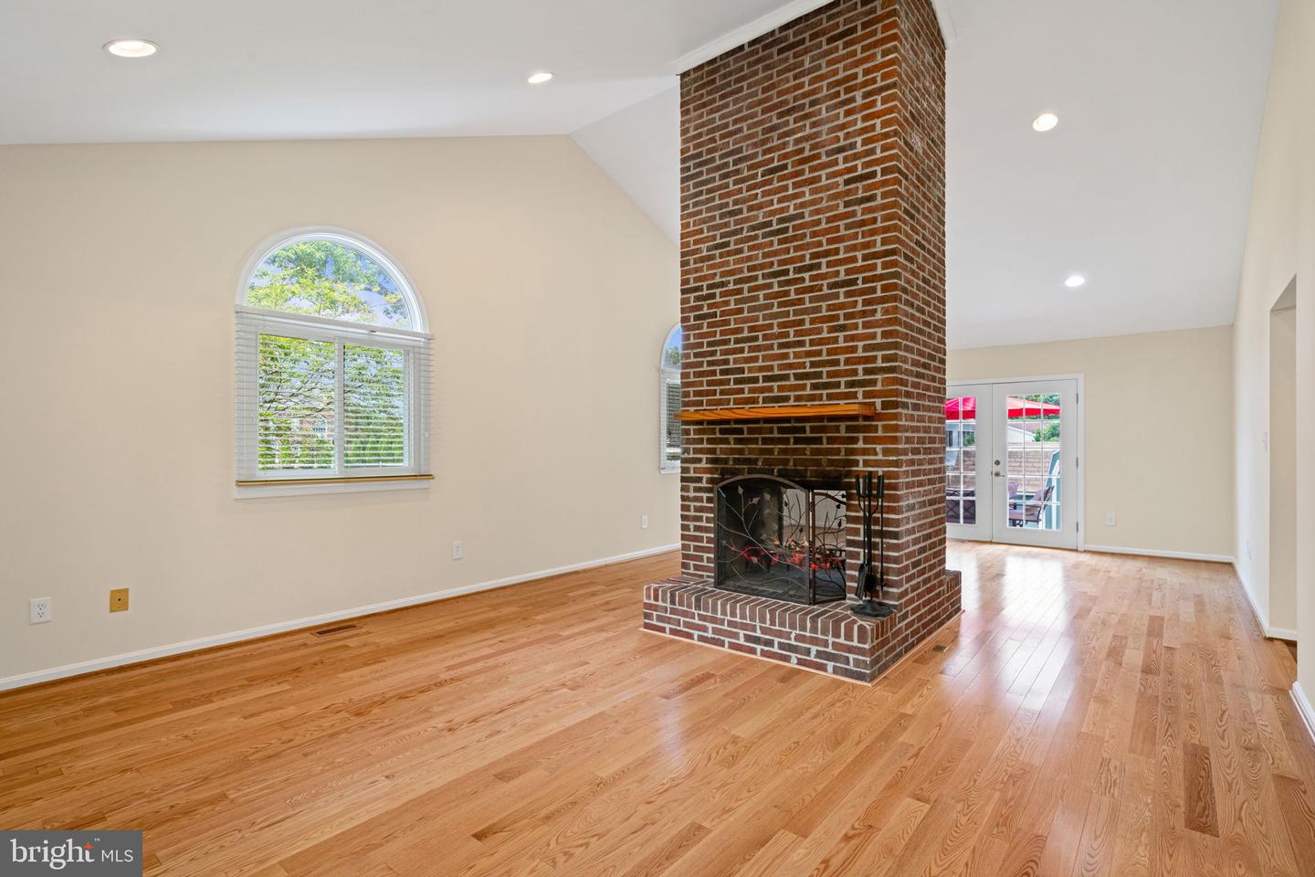 6188 COBBS RD, ALEXANDRIA, Virginia 22310, 4 Bedrooms Bedrooms, ,3 BathroomsBathrooms,Residential,For sale,6188 COBBS RD,VAFX2242632 MLS # VAFX2242632
