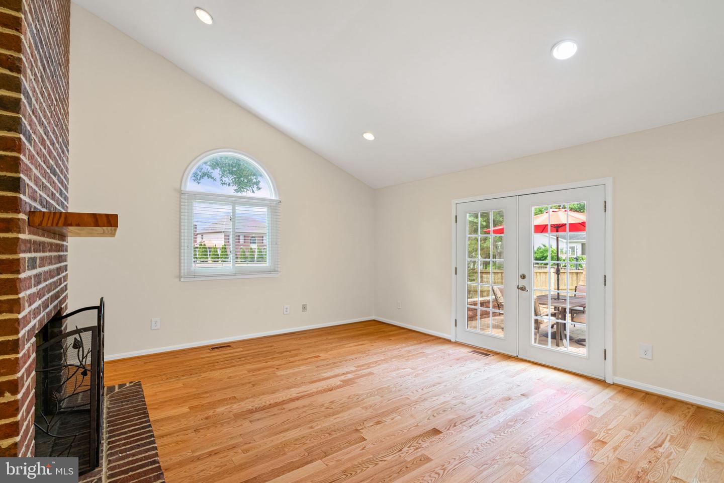 6188 COBBS RD, ALEXANDRIA, Virginia 22310, 4 Bedrooms Bedrooms, ,3 BathroomsBathrooms,Residential,For sale,6188 COBBS RD,VAFX2242632 MLS # VAFX2242632