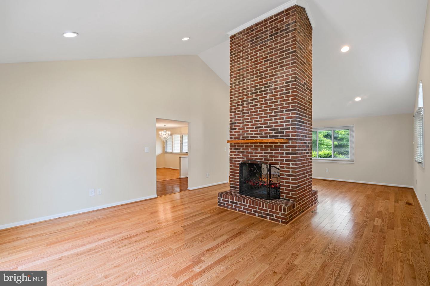 6188 COBBS RD, ALEXANDRIA, Virginia 22310, 4 Bedrooms Bedrooms, ,3 BathroomsBathrooms,Residential,For sale,6188 COBBS RD,VAFX2242632 MLS # VAFX2242632