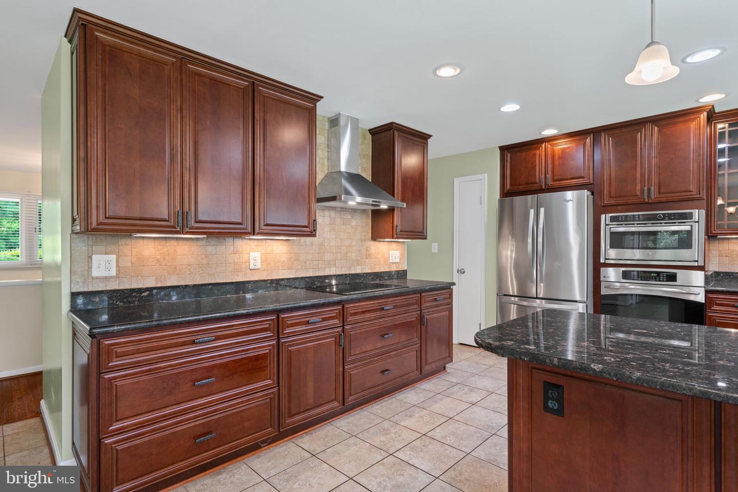 6188 COBBS RD, ALEXANDRIA, Virginia 22310, 4 Bedrooms Bedrooms, ,3 BathroomsBathrooms,Residential,For sale,6188 COBBS RD,VAFX2242632 MLS # VAFX2242632