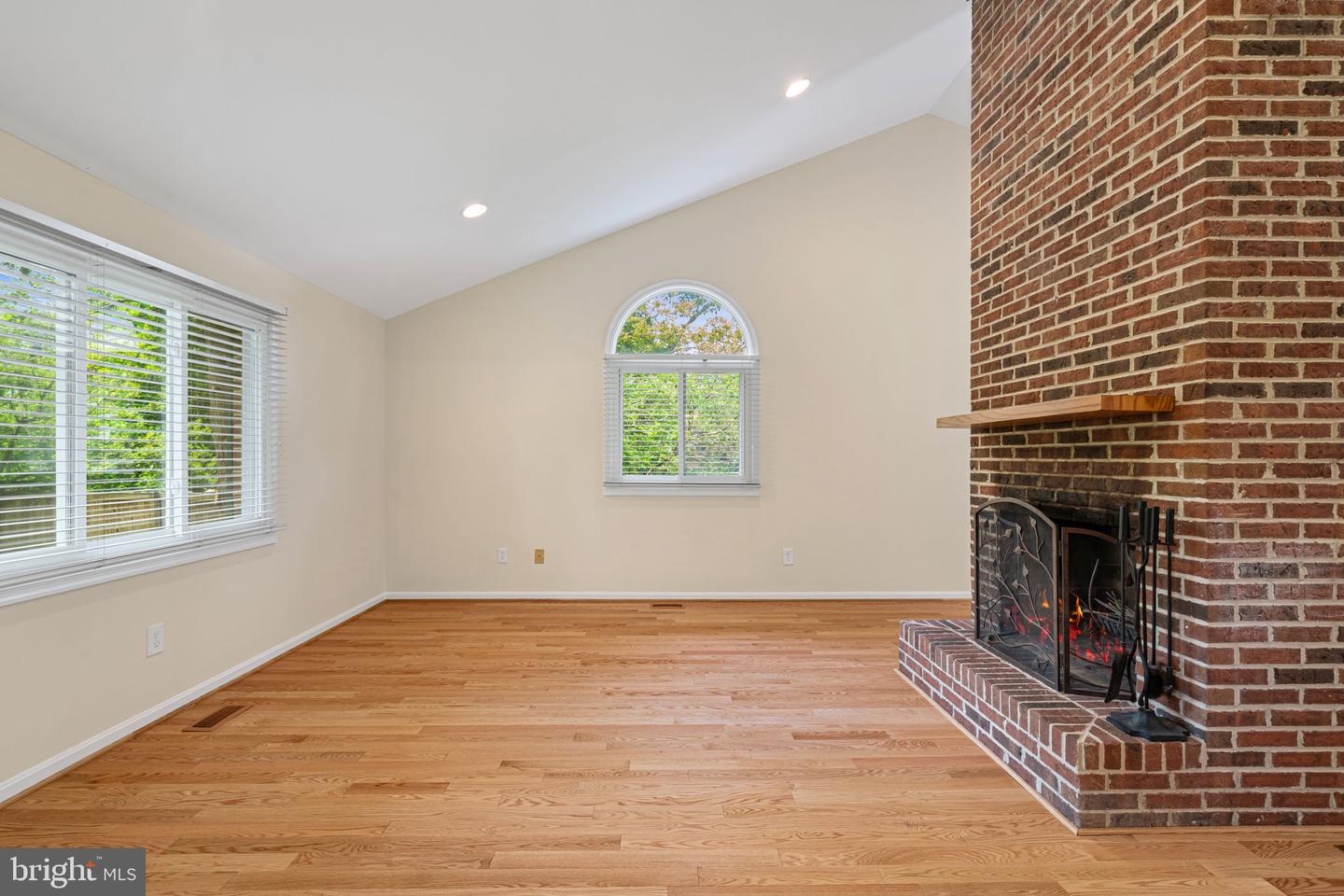 6188 COBBS RD, ALEXANDRIA, Virginia 22310, 4 Bedrooms Bedrooms, ,3 BathroomsBathrooms,Residential,For sale,6188 COBBS RD,VAFX2242632 MLS # VAFX2242632