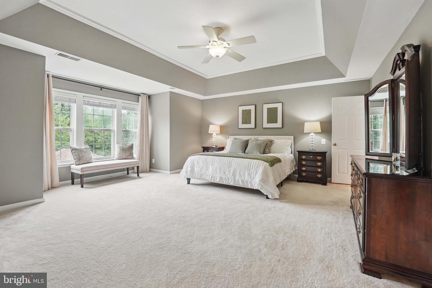 43753 CHURCHILL GLEN DR, CHANTILLY, Virginia 20152, 5 Bedrooms Bedrooms, ,4 BathroomsBathrooms,Residential,For sale,43753 CHURCHILL GLEN DR,VALO2097594 MLS # VALO2097594