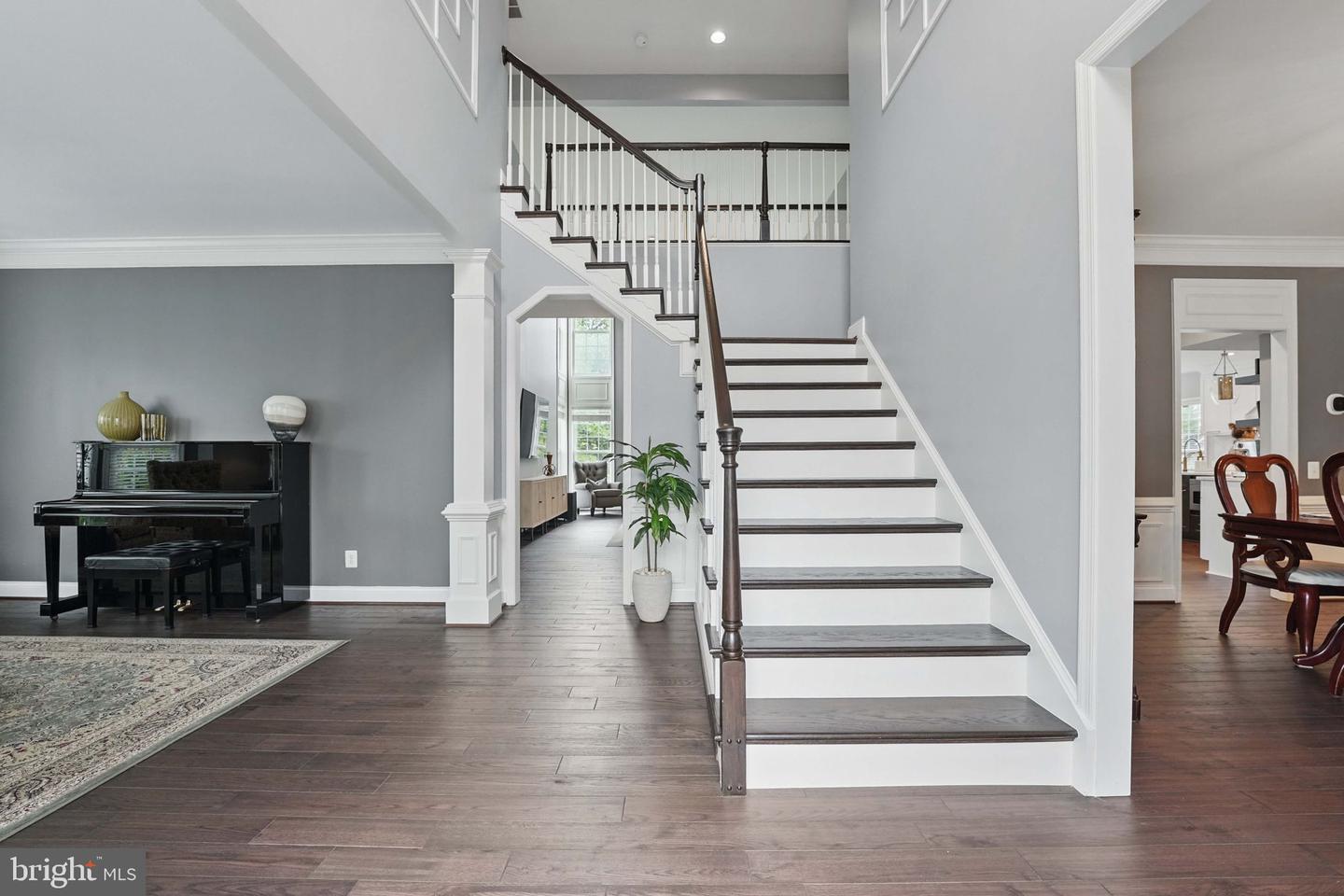 43753 CHURCHILL GLEN DR, CHANTILLY, Virginia 20152, 5 Bedrooms Bedrooms, ,4 BathroomsBathrooms,Residential,For sale,43753 CHURCHILL GLEN DR,VALO2097594 MLS # VALO2097594