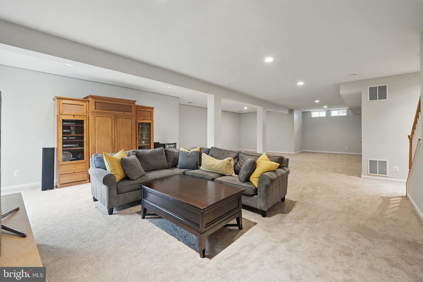 43753 CHURCHILL GLEN DR, CHANTILLY, Virginia 20152, 5 Bedrooms Bedrooms, ,4 BathroomsBathrooms,Residential,For sale,43753 CHURCHILL GLEN DR,VALO2097594 MLS # VALO2097594