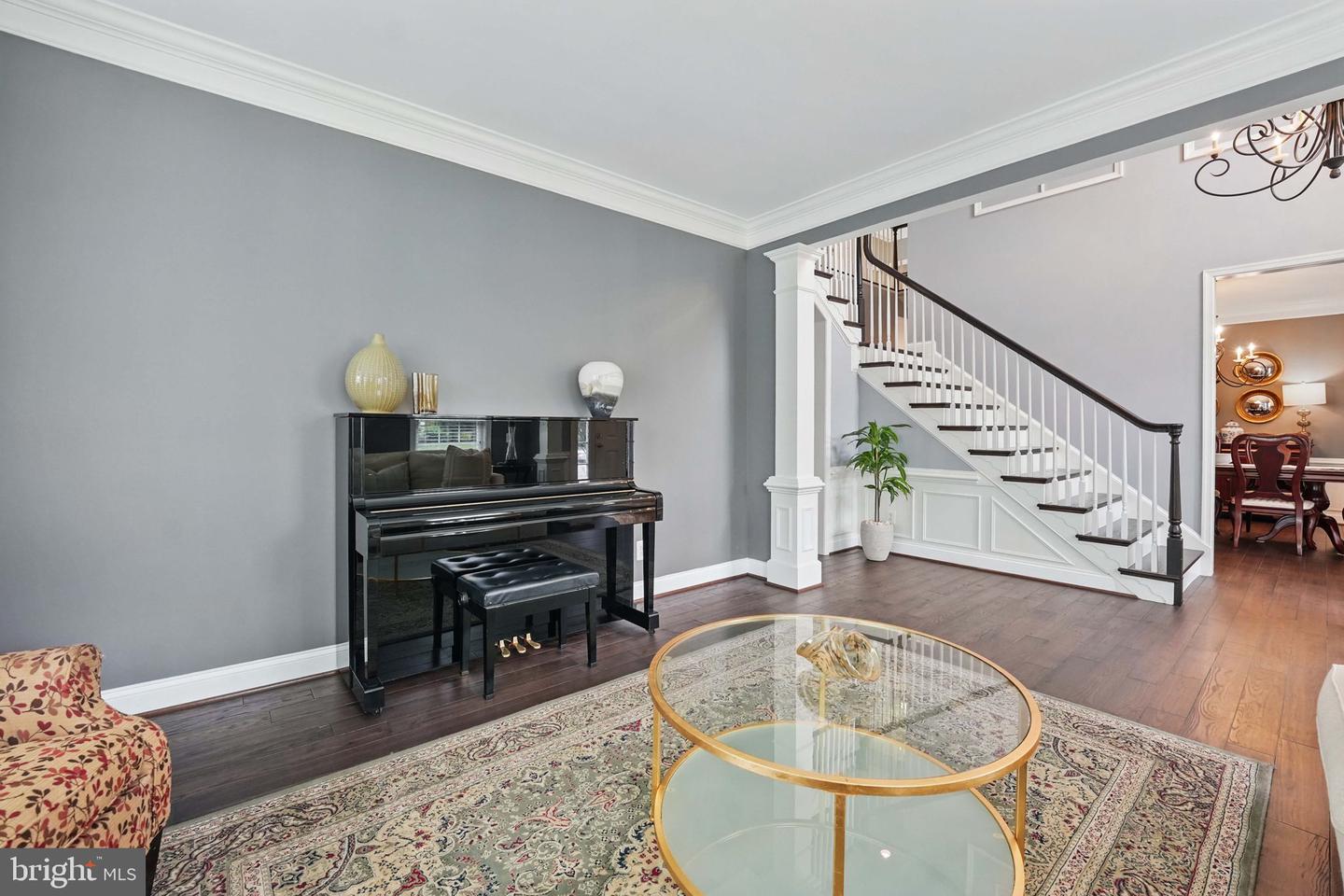 43753 CHURCHILL GLEN DR, CHANTILLY, Virginia 20152, 5 Bedrooms Bedrooms, ,4 BathroomsBathrooms,Residential,For sale,43753 CHURCHILL GLEN DR,VALO2097594 MLS # VALO2097594