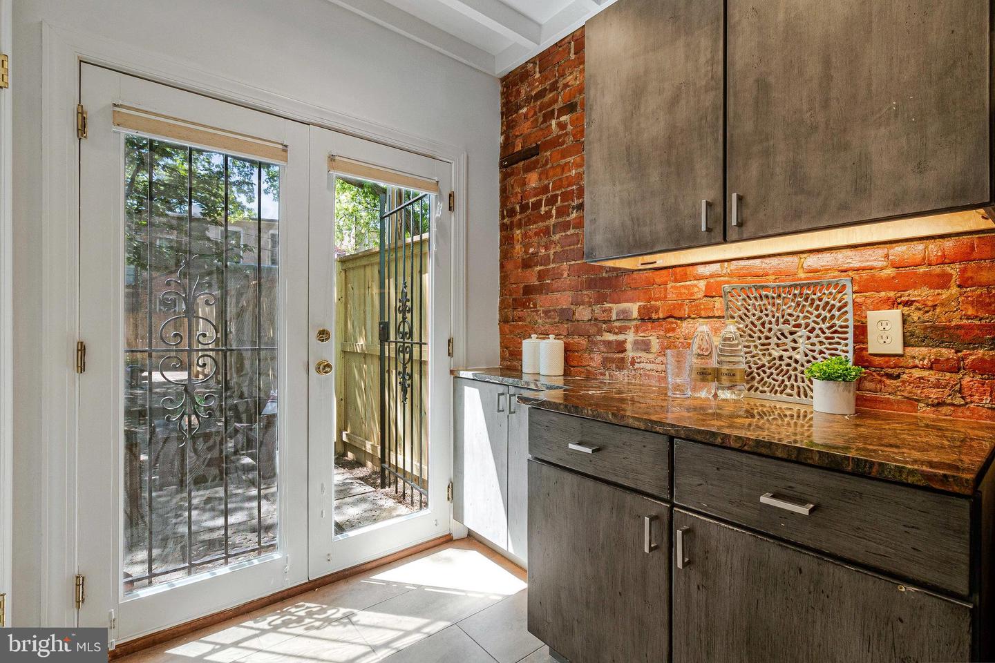 1315 SOUTH CAROLINA AVE SE, WASHINGTON, District Of Columbia 20003, 2 Bedrooms Bedrooms, ,1 BathroomBathrooms,Residential,For sale,1315 SOUTH CAROLINA AVE SE,DCDC2202246 MLS # DCDC2202246