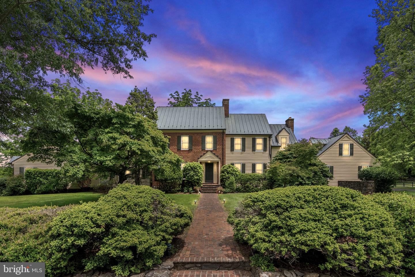 10052 POSSUM HOLLOW DR, DELAPLANE, Virginia 20144, 4 Bedrooms Bedrooms, ,4 BathroomsBathrooms,Residential,For sale,10052 POSSUM HOLLOW DR,VAFQ2016770 MLS # VAFQ2016770