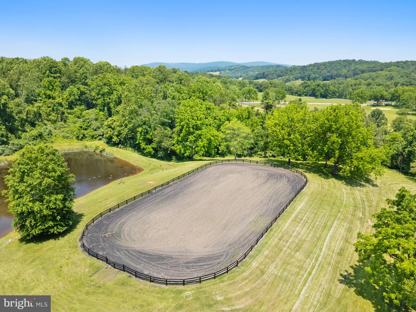 10052 POSSUM HOLLOW DR, DELAPLANE, Virginia 20144, 4 Bedrooms Bedrooms, ,4 BathroomsBathrooms,Residential,For sale,10052 POSSUM HOLLOW DR,VAFQ2016770 MLS # VAFQ2016770